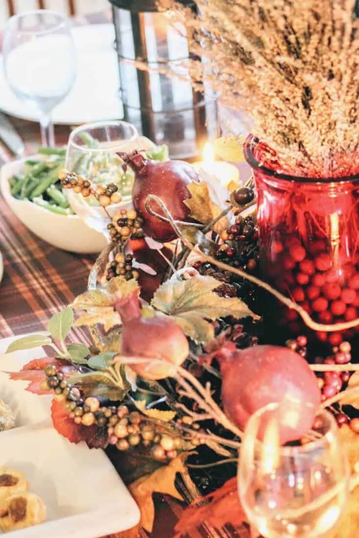 Thanksgiving tablescape centerpiece. 