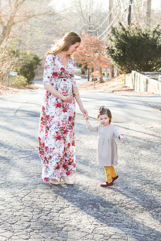 Gorgeous and nursing friendly spring floral maternity dress