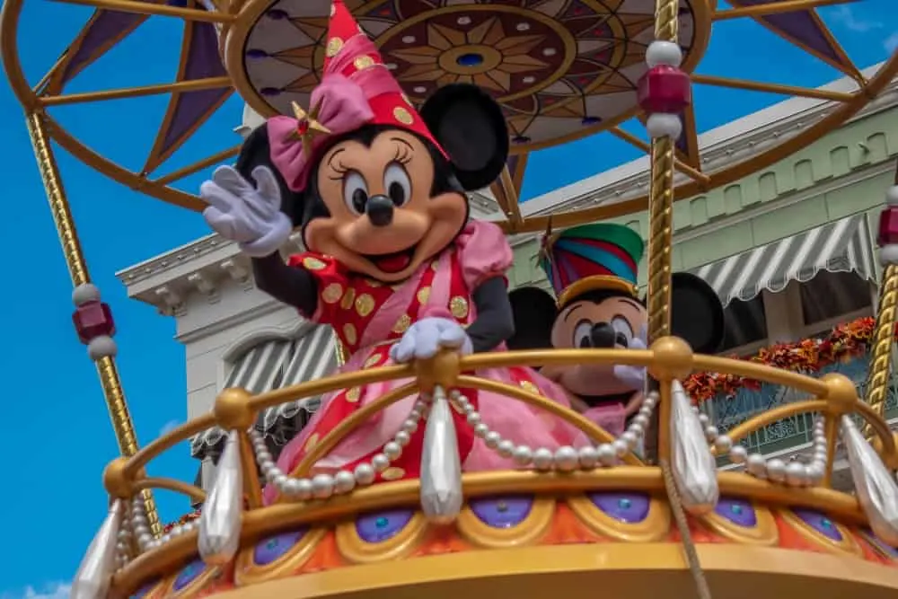 minnie mouse at disney world